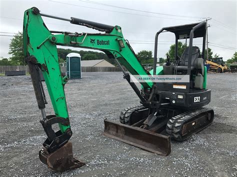 2011 bobcat e32 mini excavator|bobcat e32i.